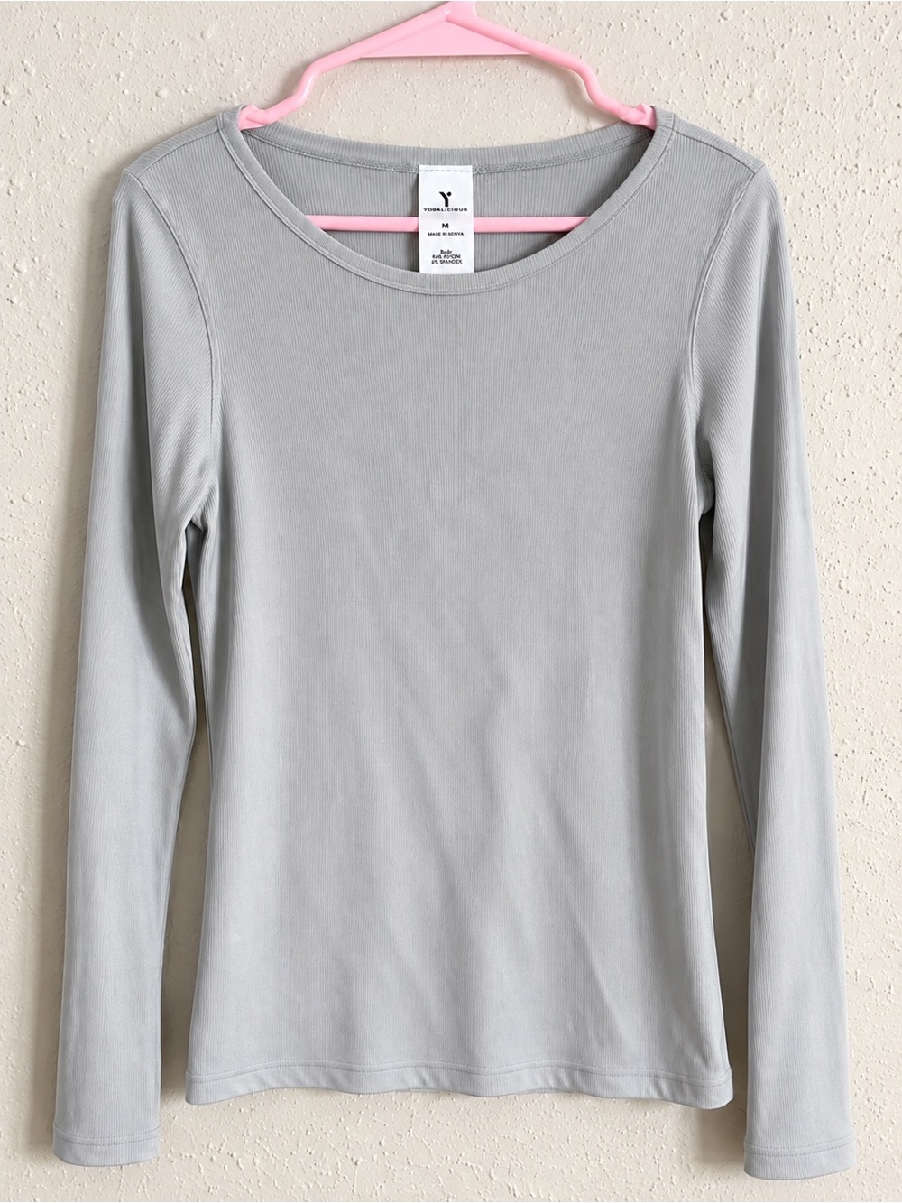 Yogalicious Light Gray Long-Sleeve Scoop Neck Top